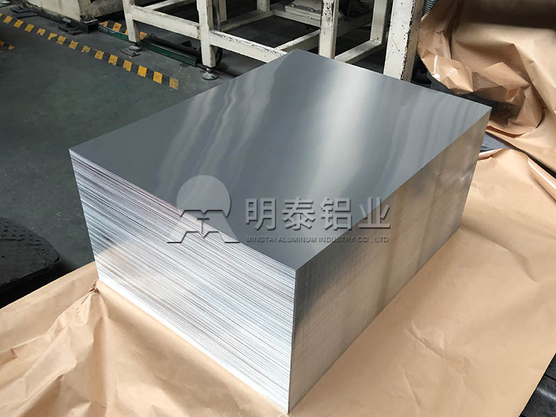 1060鋁板廠家-母線和母線槽的區(qū)別有哪些？