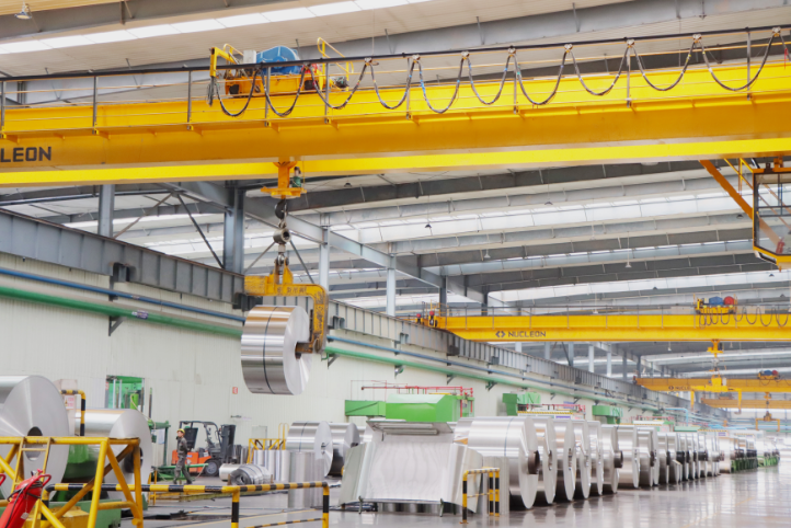 公司生產(chǎn)車(chē)間場(chǎng)景