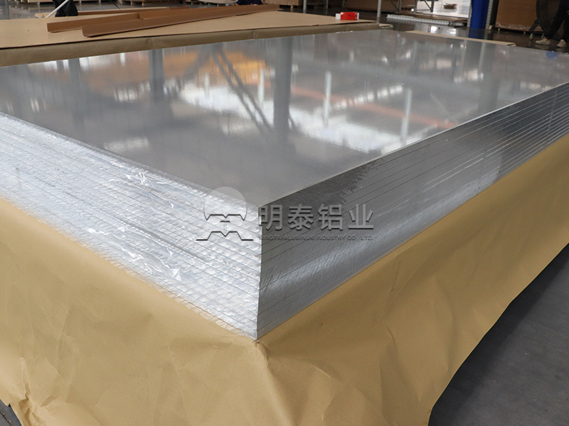 6061鋁板穩(wěn)定性強(qiáng) 明泰鋁業(yè)全流程管控 賦能精密生產(chǎn)升級(jí)